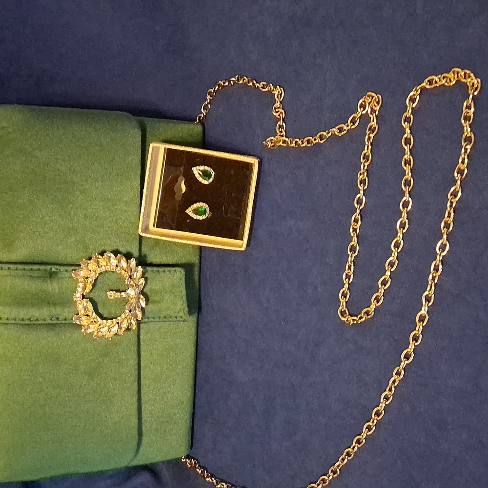 Bundle Of Green Clutch Bag/ Earrings - Picture 2 of 11